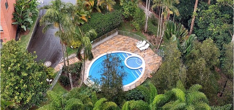Apartamento en Venta en Medellín, Altos del Poblado-33