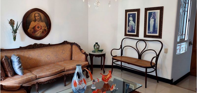 Apartamento en Venta en Medellín, Laureles-1