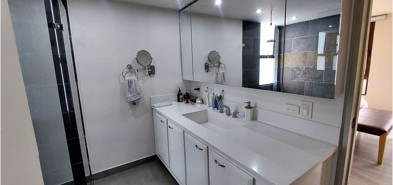 Apartamento en Venta en Medellín, El Poblado-17