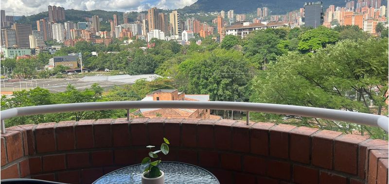 Apartamento en Venta en Medellín, El Poblado-0