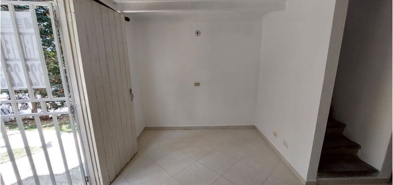 Casa en Venta en Medellín, El Cucaracho-1