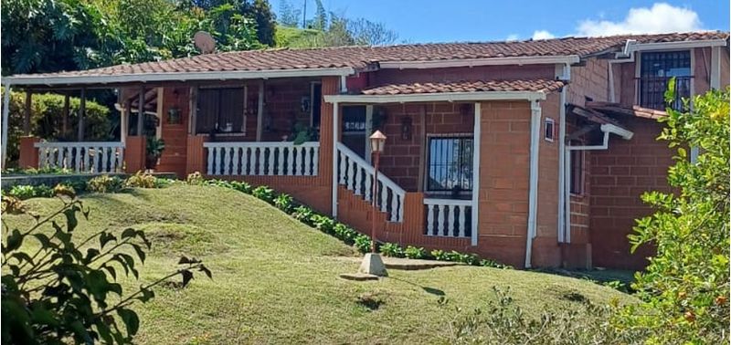 Casa en Venta en Peñol, Peñol