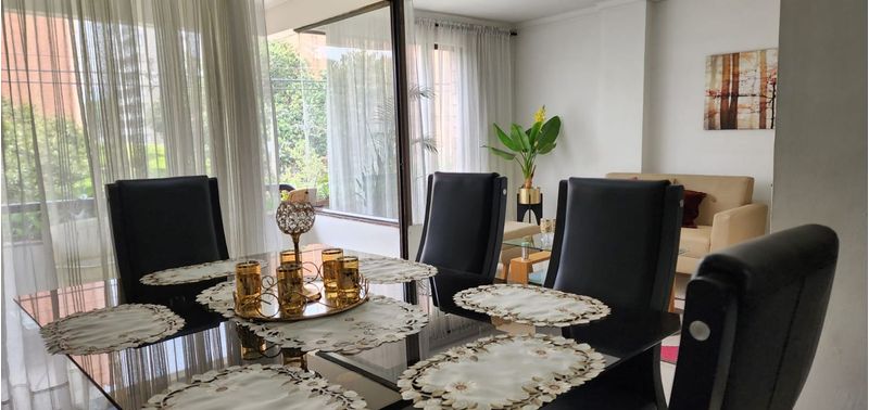 Apartamento en Venta en Medellín, Laureles-1