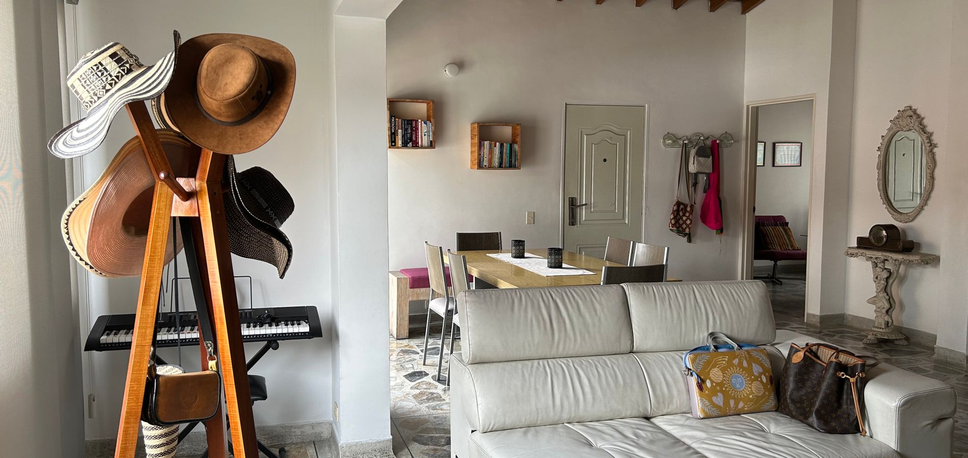 Casa en Antioquia en Medellín, Belén Rosales-1