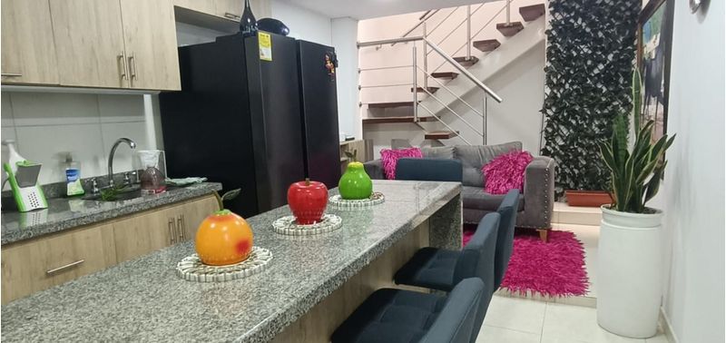 Casa en Venta en Medellín, El Danubio-0