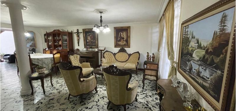 Casa en Venta en Medellín, Belén Rosales-10