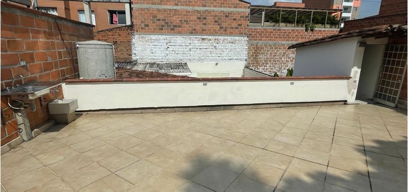 Casa en Venta en Medellín, Belén Rosales-14