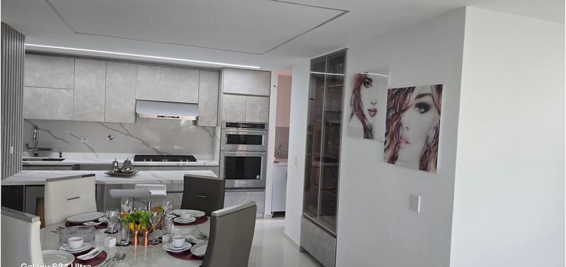 Apartamento en Venta en Envigado, La Inmaculada-0