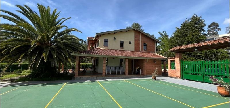 Casa en Venta en Guarne, Centro Guarne-1