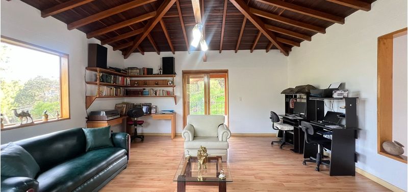 Casa en Venta en Envigado, Loma Del Escobero-11