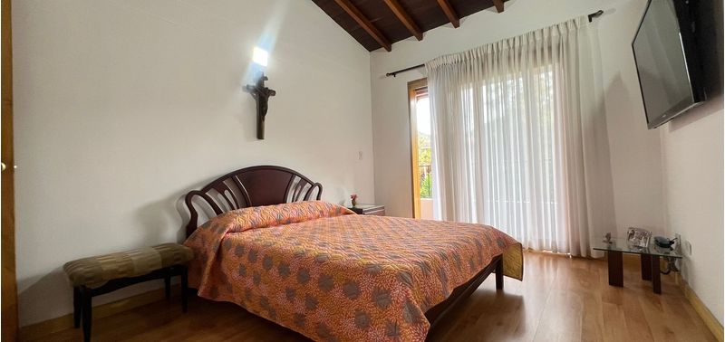 Casa en Venta en Envigado, Loma Del Escobero-25