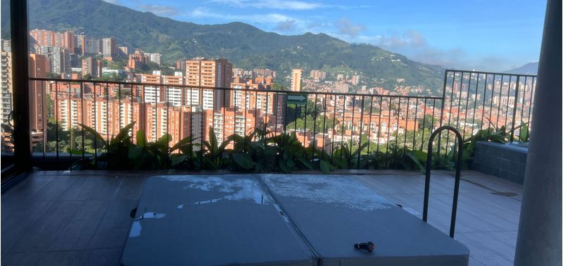 Apartamento en Venta en Envigado, El Esmeraldal-0