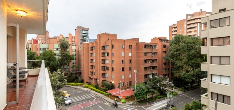 Apartamento en Venta en Medellín, Laureles-4