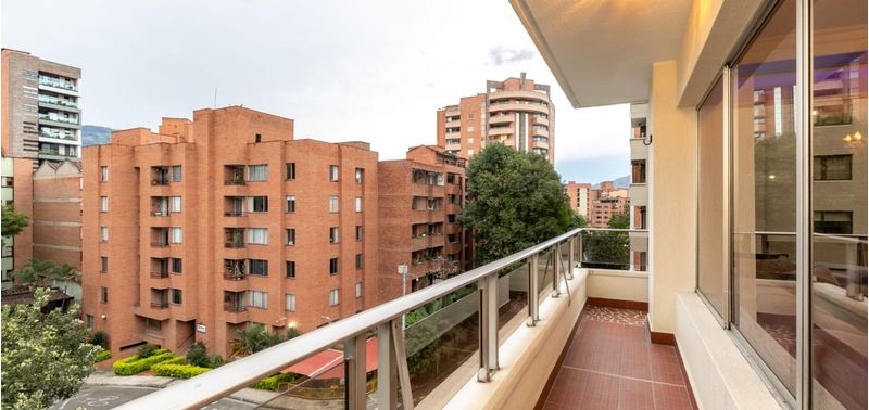 Apartamento en Venta en Medellín, Laureles-5