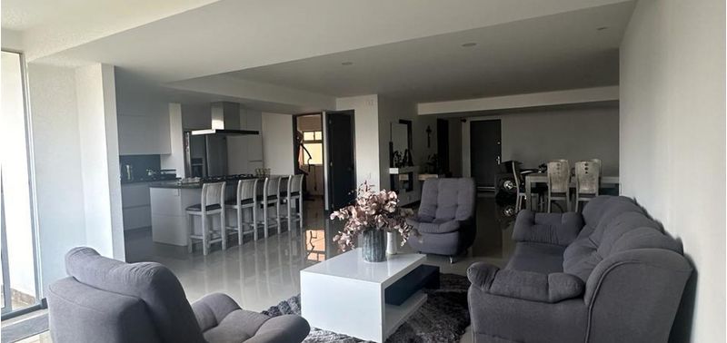Apartamento en Venta en Sabaneta, Aves Maria-0