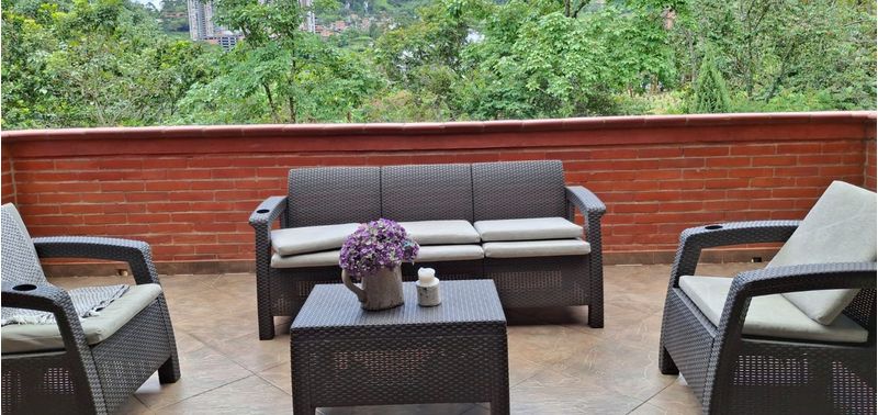 Casa en Venta en Sabaneta, Loma De San Jose-0