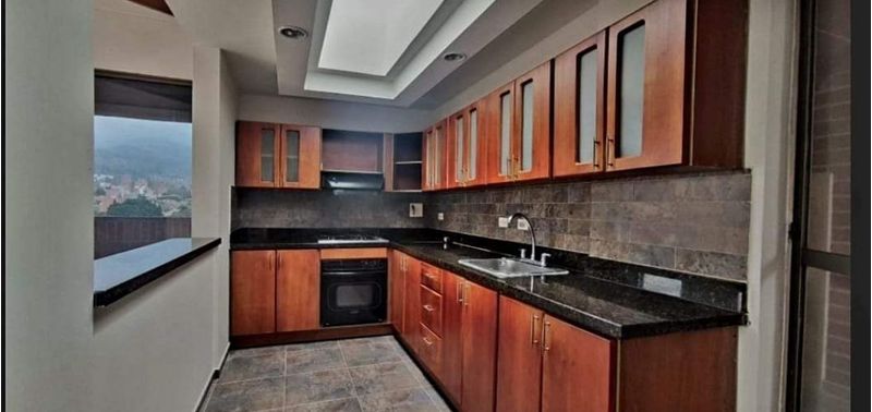 Apartamento en Venta en Medellín, Laureles-0