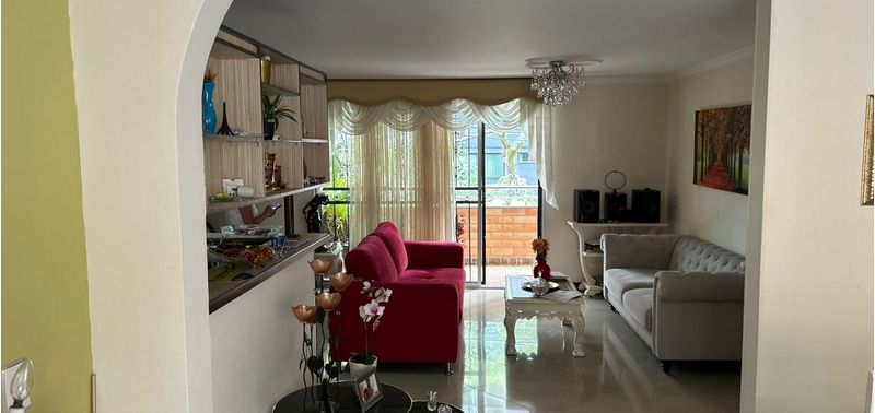 Apartamento en Venta en Medellín, Laureles