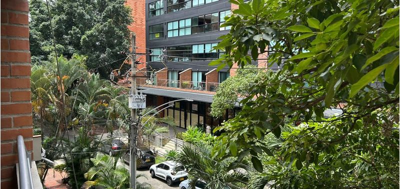 Apartamento en Venta en Medellín, Laureles-1