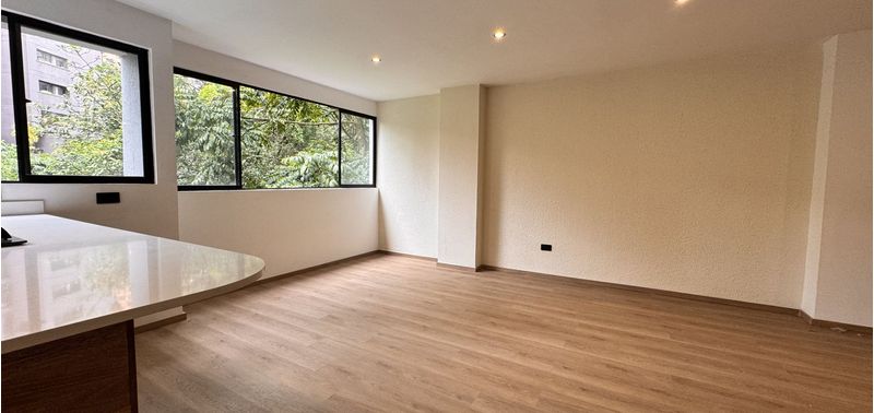 Apartamento en Venta en Medellín, El Poblado-13