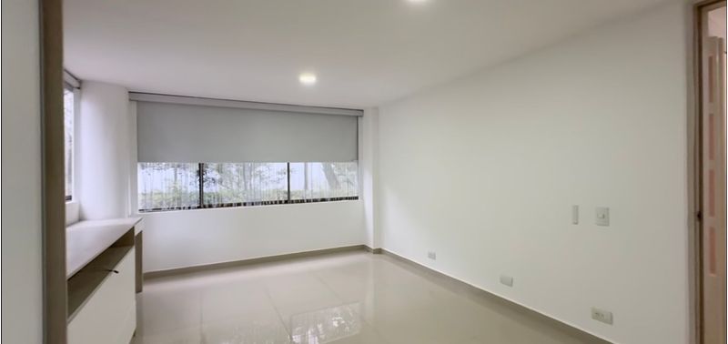 Apartamento en Venta en Medellín, Las Lomas-6