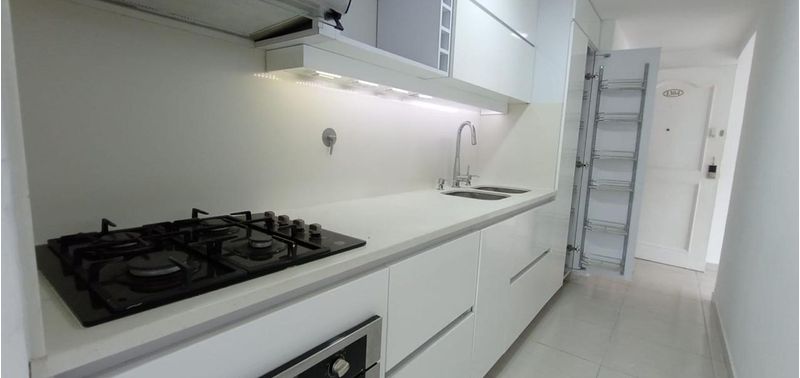 Apartamento en Venta en Medellín, Belén Loma de los Bernal-1