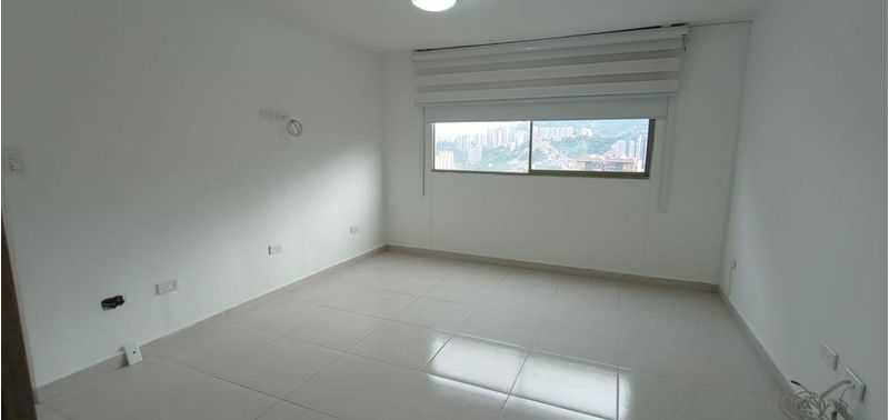 Apartamento en Venta en Medellín, Belén Loma de los Bernal-13