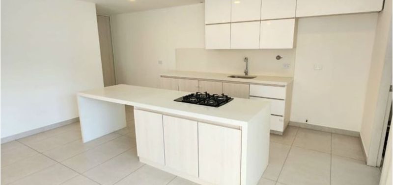 Apartamento en Venta en Envigado, Cumbres-1