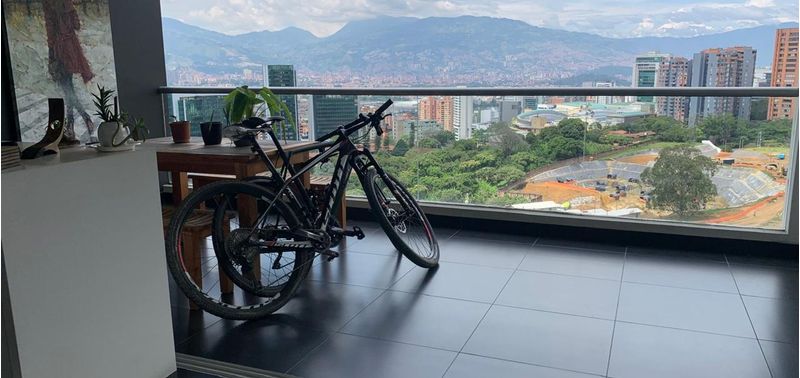 Apartamento en Venta en Medellín, Los Balsos-1