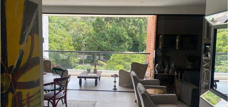 Apartamento en Venta en Medellín, Las Lomas