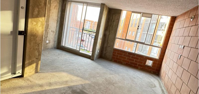 Apartamento en Venta en Soacha, Compartir-0