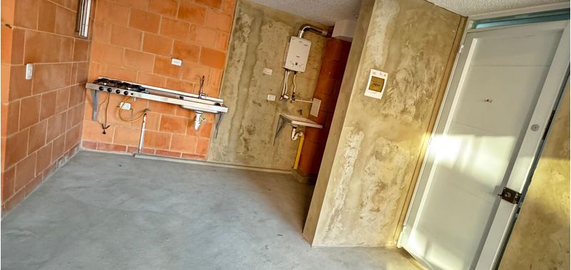 Apartamento en Venta en Soacha, Compartir-1