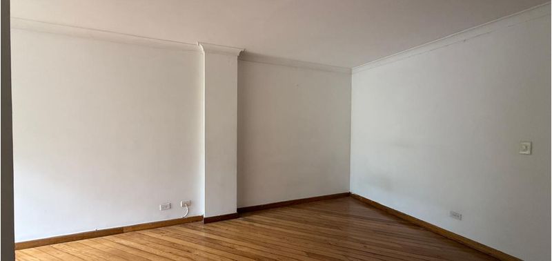 Apartamento en Venta en Medellín, Las Lomas-0