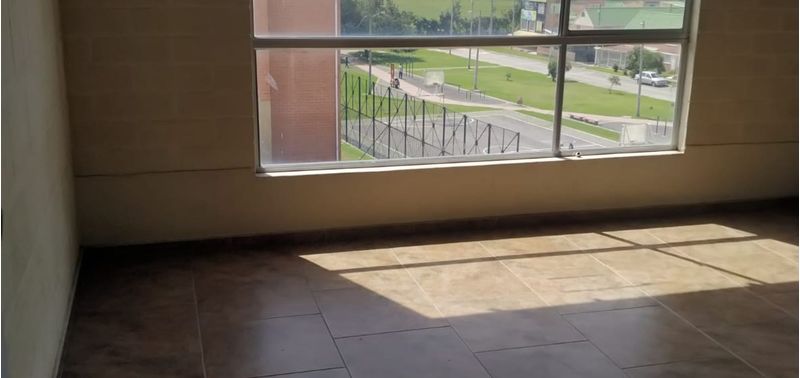 Apartamento en Venta en Soacha, Compartir-0