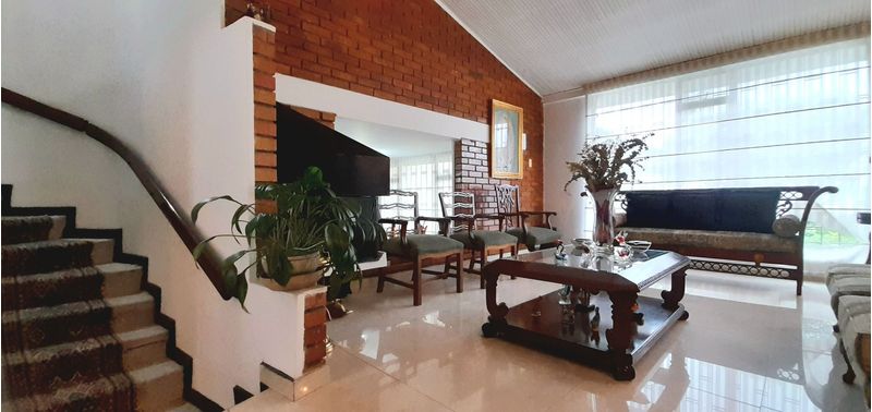 Casa en Venta en Bogotá, D.C., Pontevedra-4