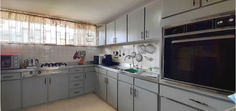 Casa en Venta en Bogotá, D.C., Pontevedra-12