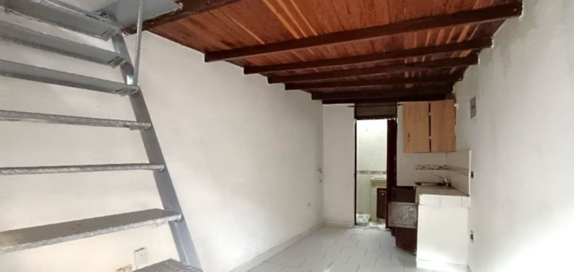 Casa en Venta en Medellín, La Candelaria-1