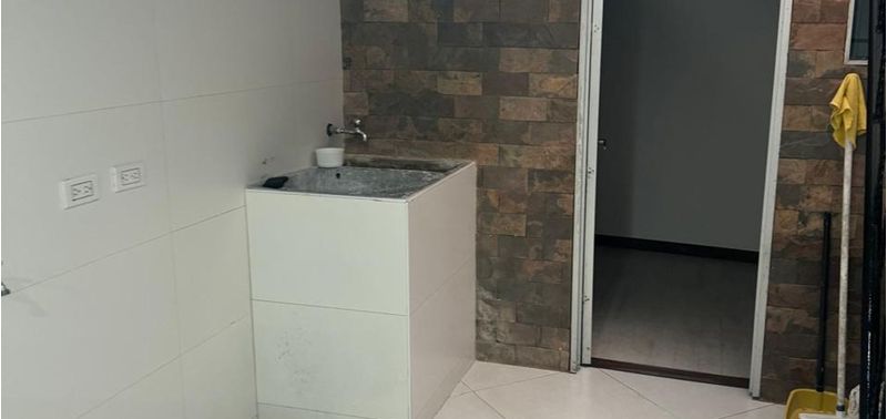Casa en Venta en Bogotá, D.C., Bellavista Occidental-14