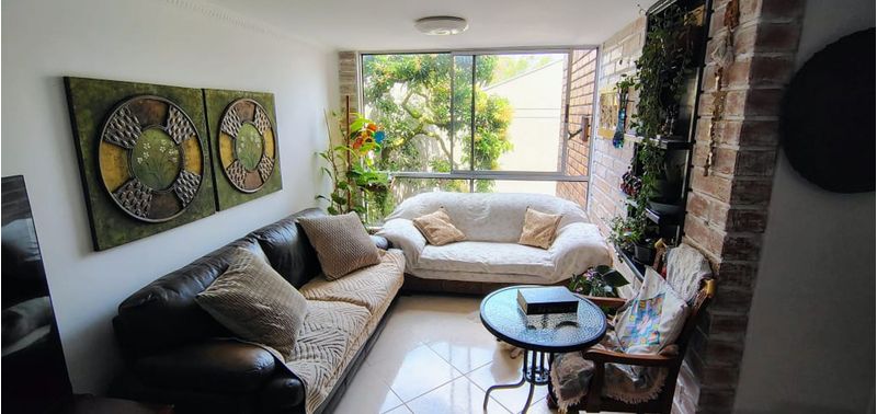 Apartamento en Venta en Envigado, Alcalá-0