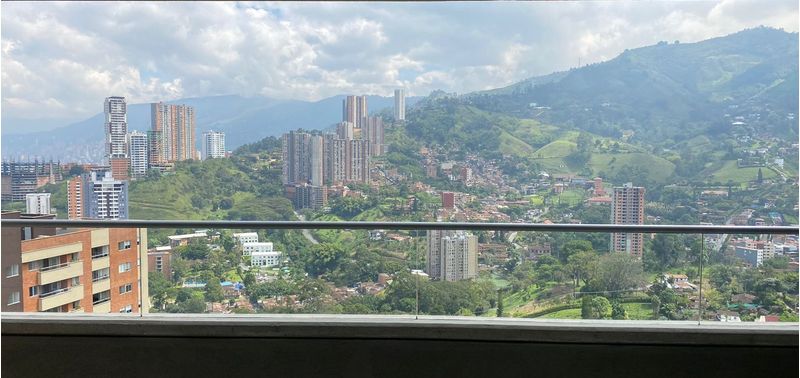 Apartamento en Venta en Sabaneta, San Martín-1