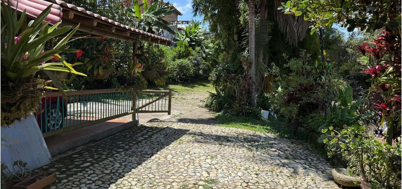 Casa en Venta en Guarne, Toldas-1