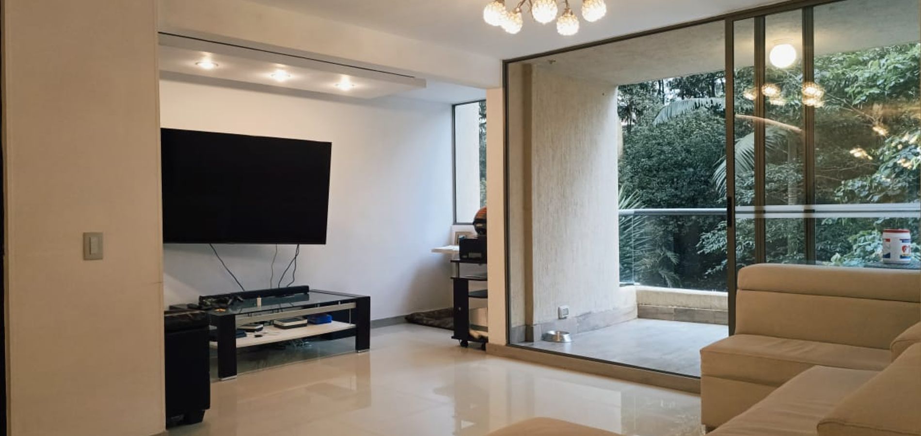 Apartamento en Antioquia en Medellín, Belén Loma de los Bernal-0