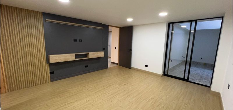 Apartamento en Venta en Medellín, San Joaquín-3