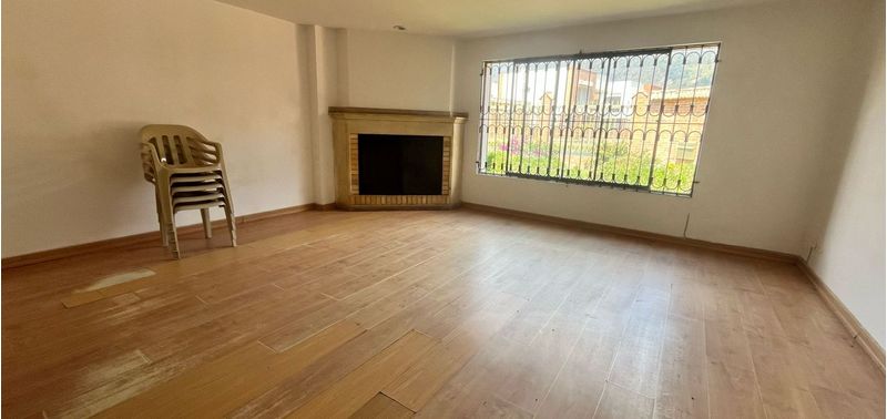 Casa en Venta en Cota, Cota-4