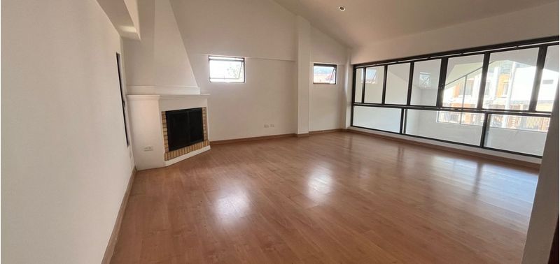Casa en Venta en Cota, Cota-7