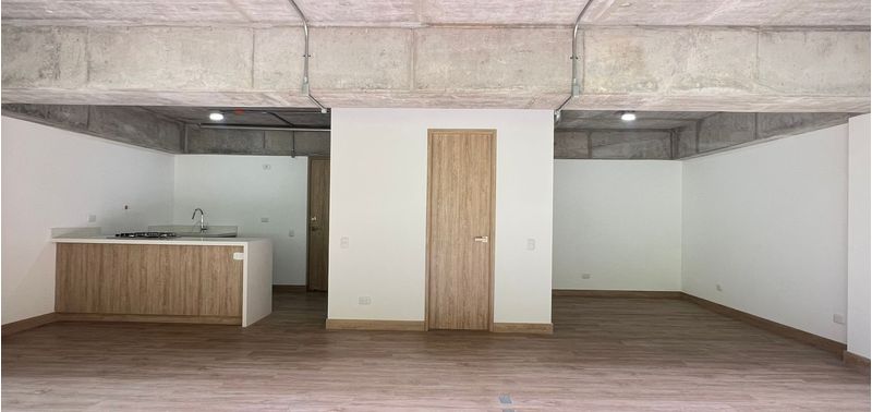Apartamento en Venta en Retiro, Pantanillo-0