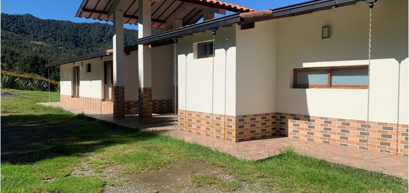 Casa en Venta en Caldas, Vereda La Corralita-1