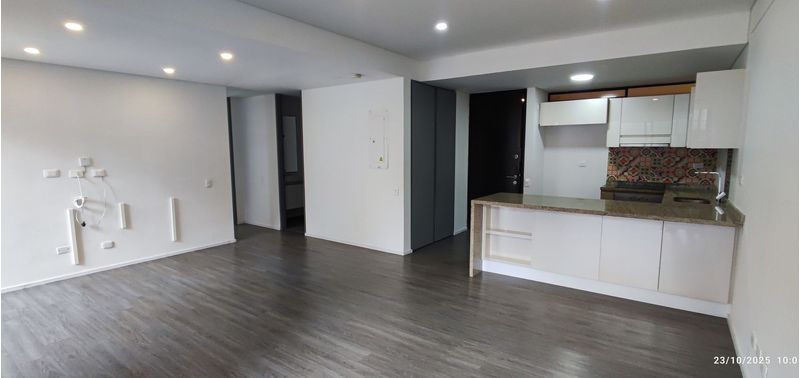 Apartamento en Venta en Bogotá, D.C., San Martín-1