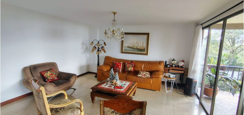 Casa en Venta en Medellín, El Poblado-12