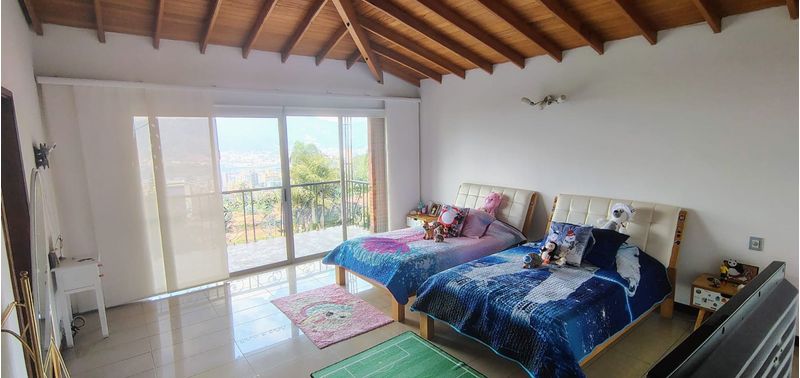 Casa en Venta en Medellín, El Poblado-17